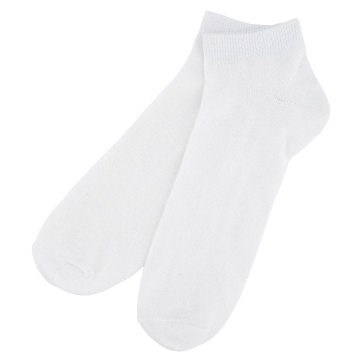 Men's 3 pack trainer socks in white on a white background